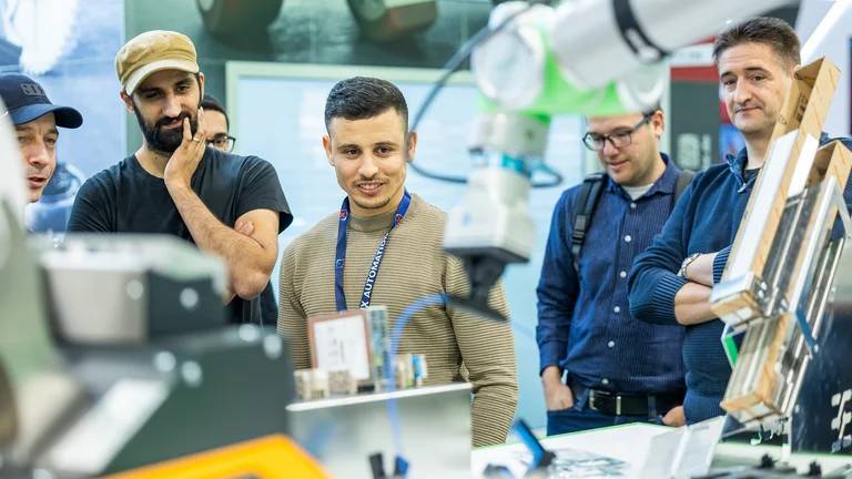 SPS 2025 全球智慧制造盛宴啟新篇，人工智能基礎軟件開發引領變革